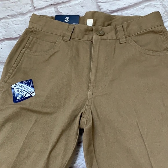 IZOD boys khaki pants straight leg adjustable waist - Picture 3 of 5